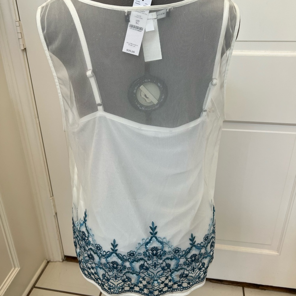 White mesh top with ocean embroidery. - Picture 5 of 9